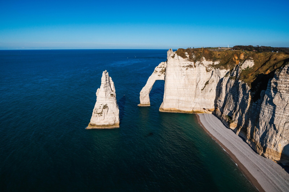 aiguille-arche-etretat-valentin-pacaut Arches et aiguille d'Étretat, inspiration impressionniste.