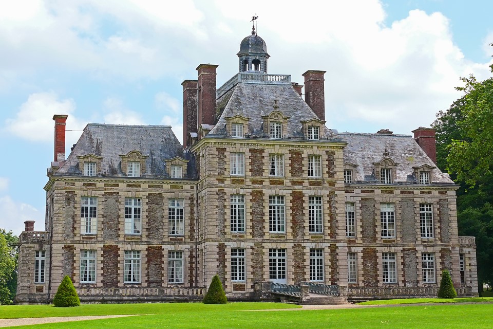 chateau-de-balleroy-loic-durand Château de Balleroy entouré de son parc verdoyant.