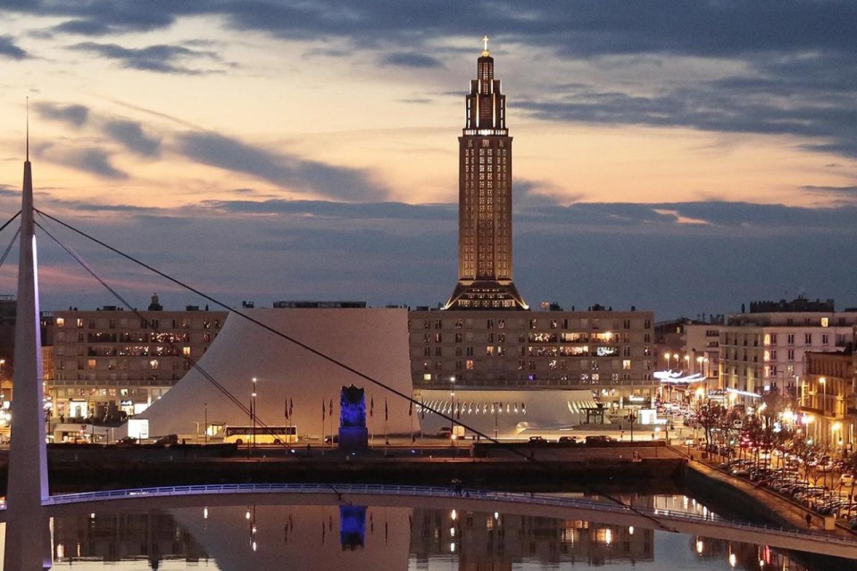 The city centre and the Bassin du Commence in Le Havre.